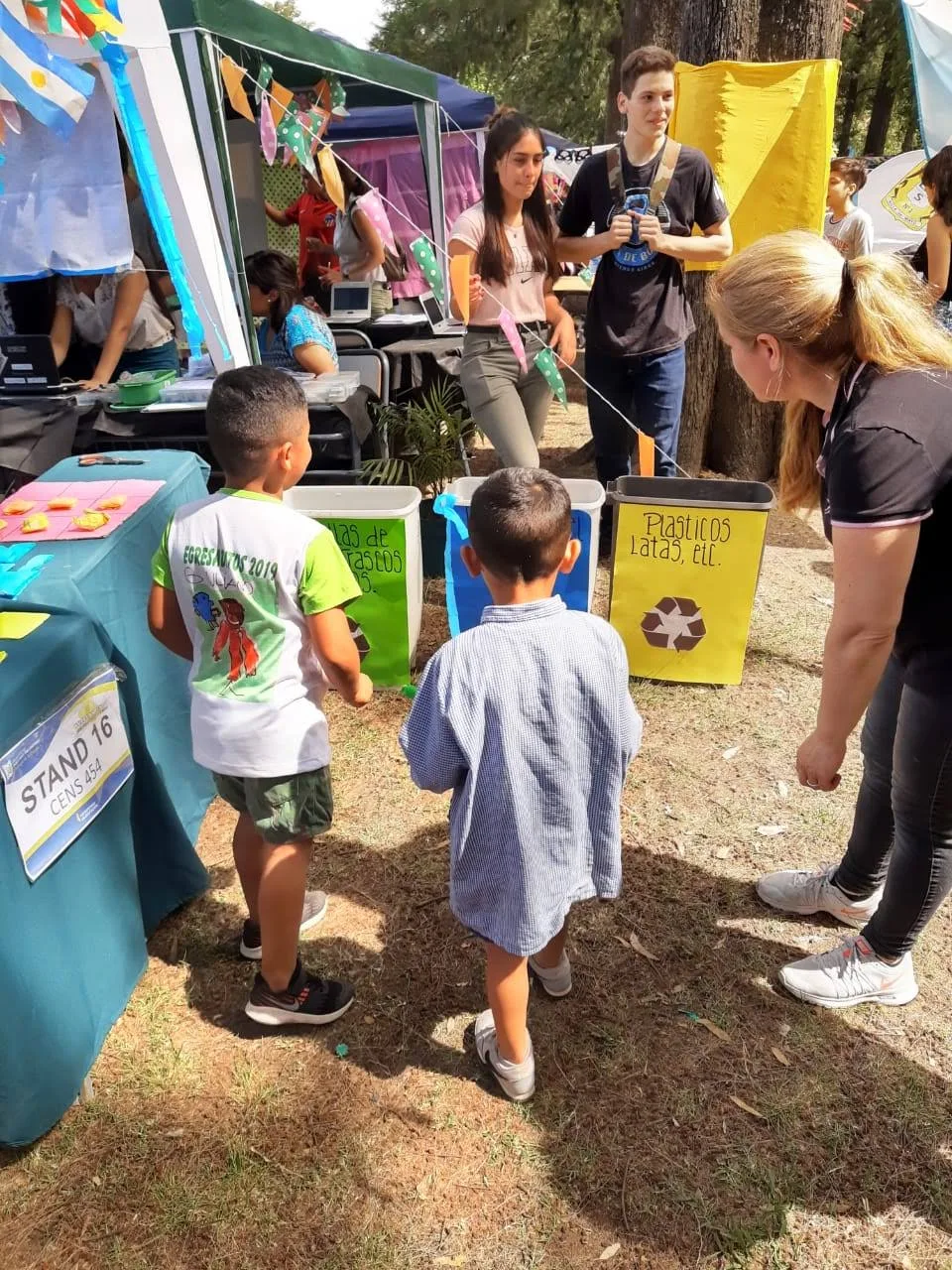 Primera feria distrital — Medio Ambiente